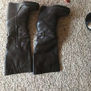 Guess boot Wedge heel